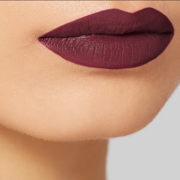 NARS Satin Lipstick OPULENT RED 2921 - Picture 4 of 4